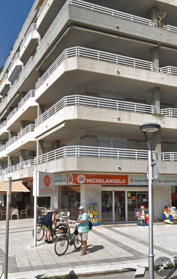 Apartamentos Ch サロウ エクステリア 写真