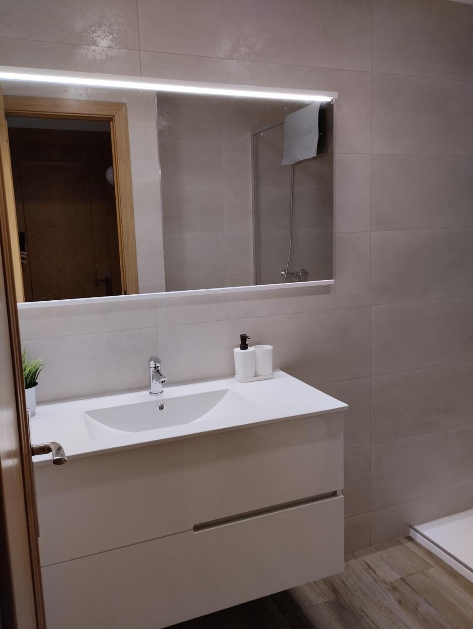 Apartamentos Ch サロウ エクステリア 写真