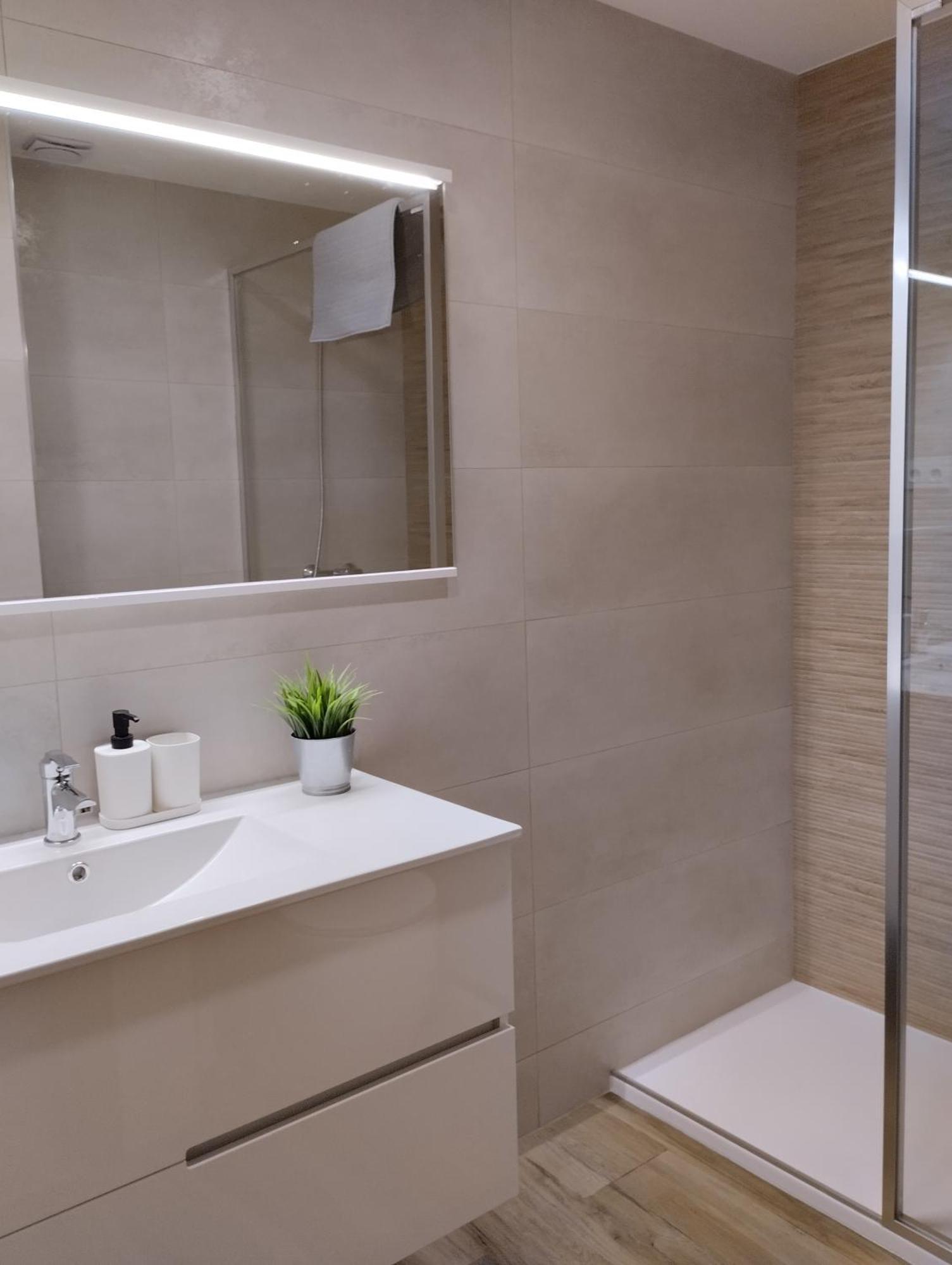 Apartamentos Ch サロウ エクステリア 写真